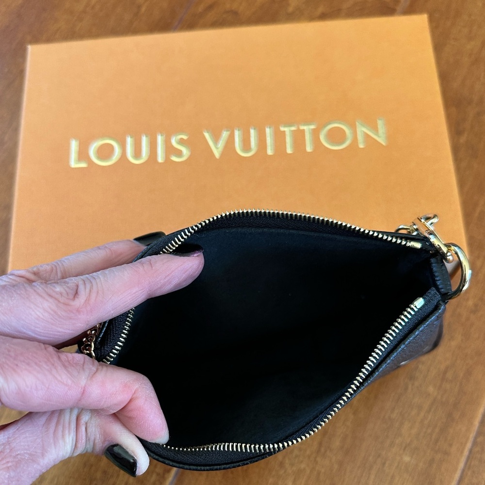 Louis Vuitton Empreinte Monogram Giant Mini Pochette Accessories Black - Picture 12 of 14